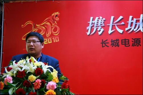 王文亮最新动态，时尚潮流引领者展现魅力风采